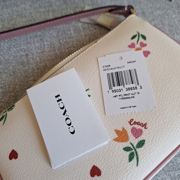 NWT Coach  Nolita 19 In Signature Canvas With Heart Petal Print+ extende… - Picture 7 of 12